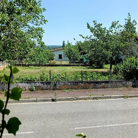 A La Campagne Bed & Breakfast Puynormand